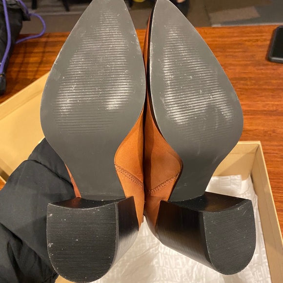⚡️NWT Steve Madden Booties⚡️ - Picture 4 of 9